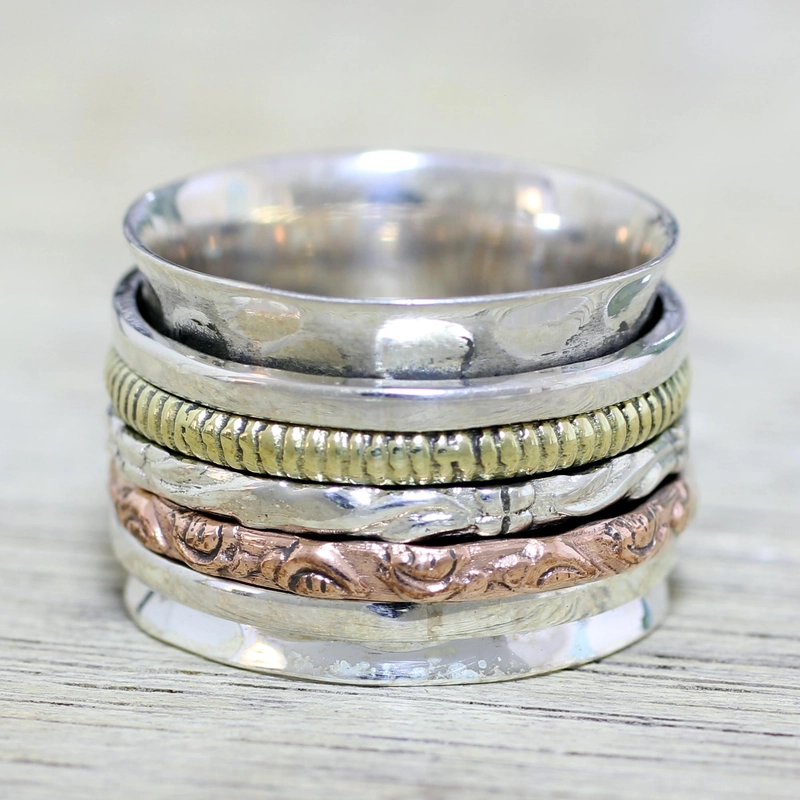 Anel vintage em ouro e prata com rosa